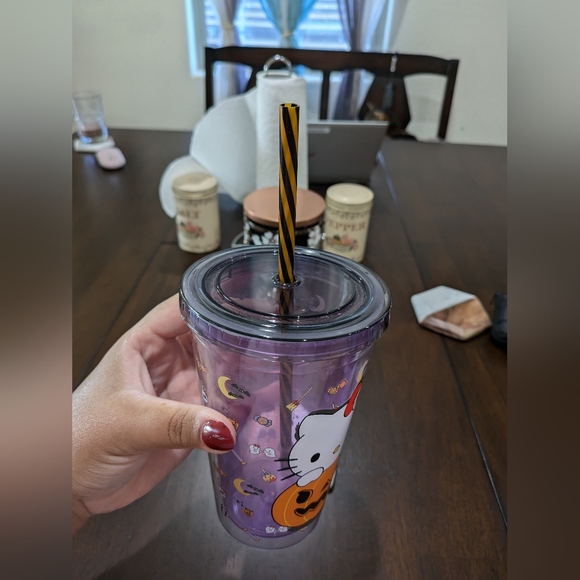 Hello kitty Halloween cup - Picture 4 of 4
